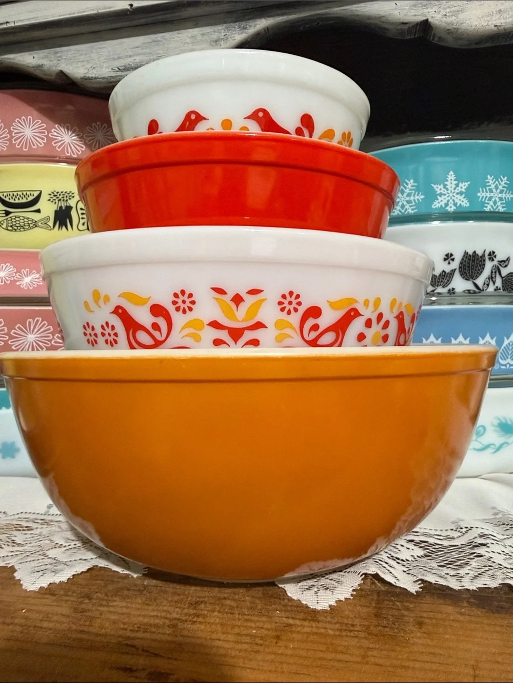 Vintage friendship birds 401-404 mixing bowl set